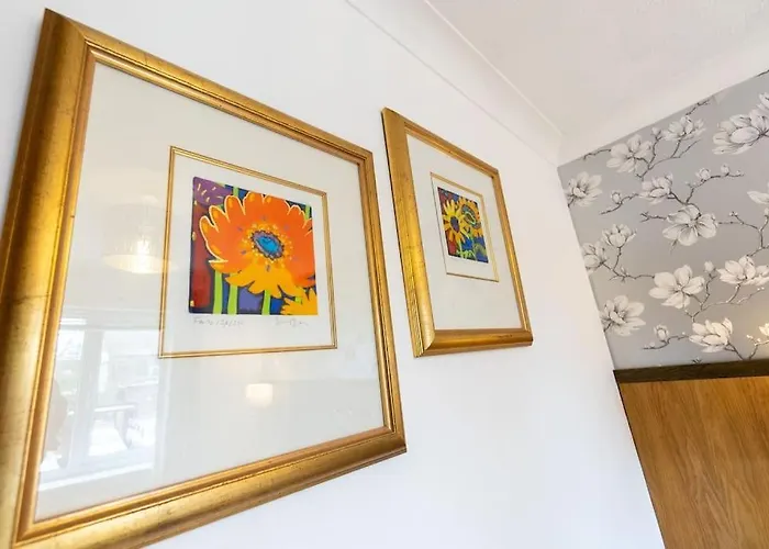 1 Regent Square, Rye - For A Perfect Break